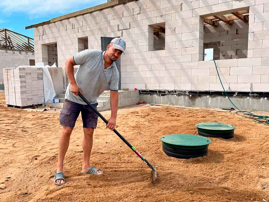 Монтаж Кан Ультра 3 и насосного колодца